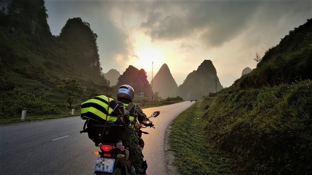 Bạn có thể lựa chọn phương tiện di chuyển là xe máy từ Đồng Nai đi Vũng Tàu.