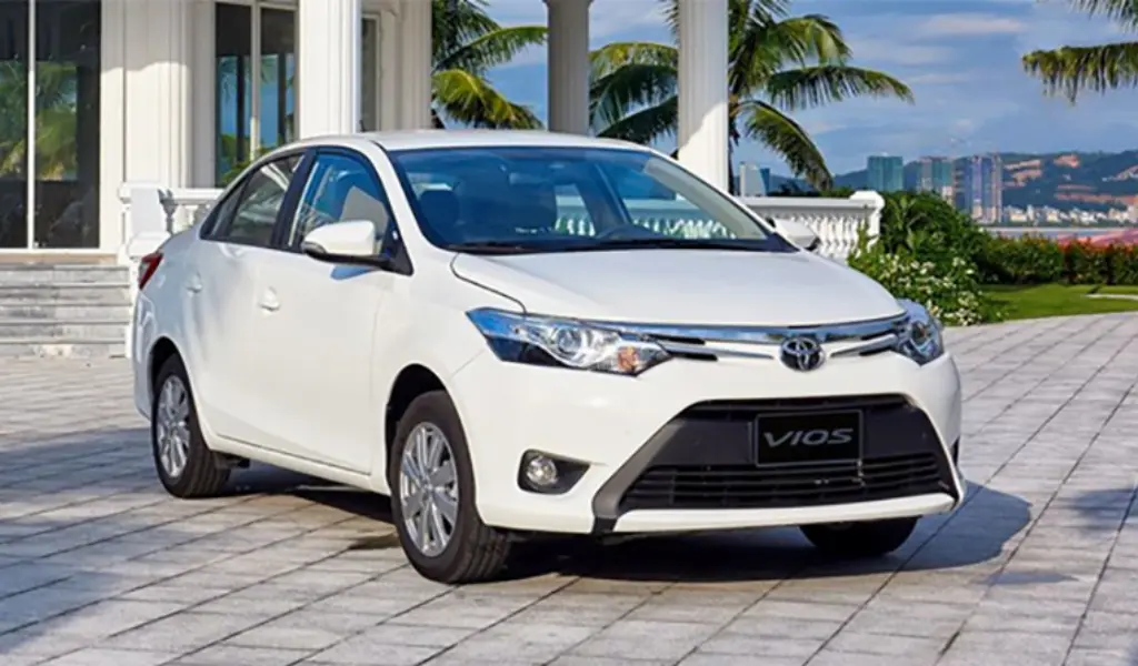 Xe 4 chỗ đi Tràng An tiện lợi cho gia đình và cặp đôi