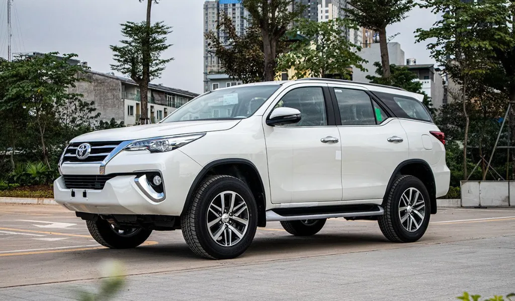 Thuê xe 7 chỗ đi Thác Bản Giốc