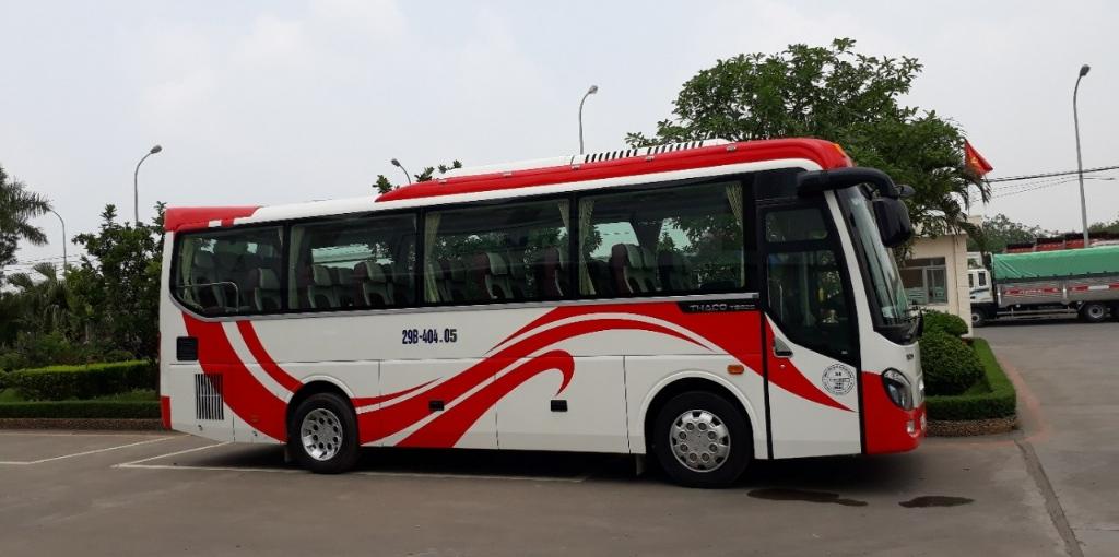 Xe Thaco Town 35 chỗ từ Hà Nội đến Đồng Bài - Cát Bà