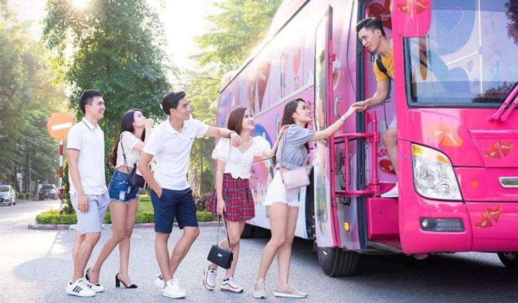 Thuê xe 16 chỗ đi Cái Chiên giúp chủ động lịch trình, không lo trễ chuyến