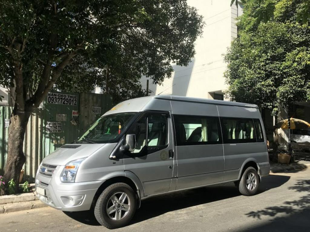 Vì sao thuê xe 16 chỗ đi Hà Nội Móng Cái