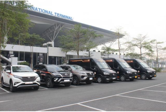 Nên lựa chọn các hãng taxi có logo, thương hiệu và bảng giá để tránh bị chặt chém