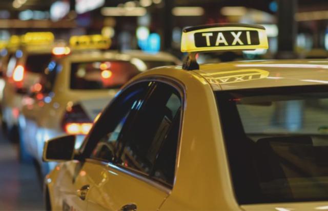 Taxi công nghệ