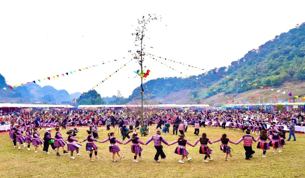 Lễ hội Gầu Tào của người Mông, tôn vinh văn hóa và tín ngưỡng Tây Bắc