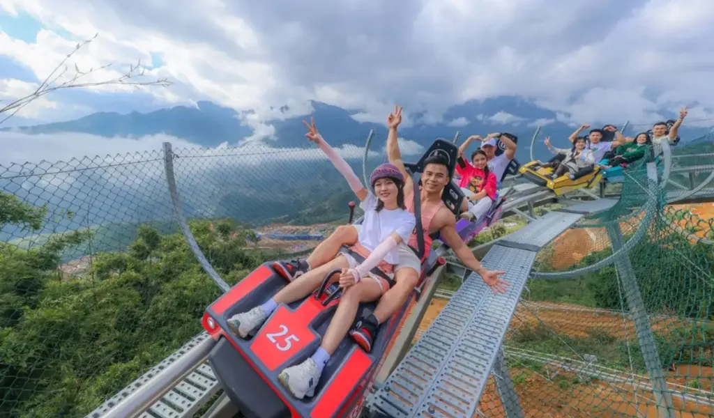 Nhu cầu thuê xe từ Hà Nội đi Sapa tăng cao, đặc biệt mùa du lịch