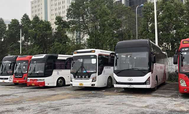 Quy-trinh-dat-thue-xe-tu-Ha-Noi-di-chua-Cay-Thi