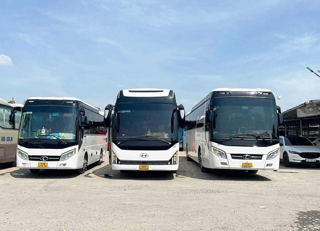 Thue-xe-45-cho-di-Chua-Cay-Thi