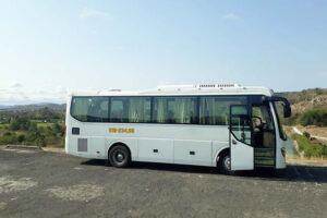 Giá thuê xe 16,29,34,45 chỗ đi Địa Tạng Phi Lai Tự trọn gói mới