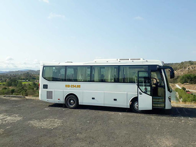 Giá thuê xe 16,29,34,45 chỗ đi Địa Tạng Phi Lai Tự trọn gói mới