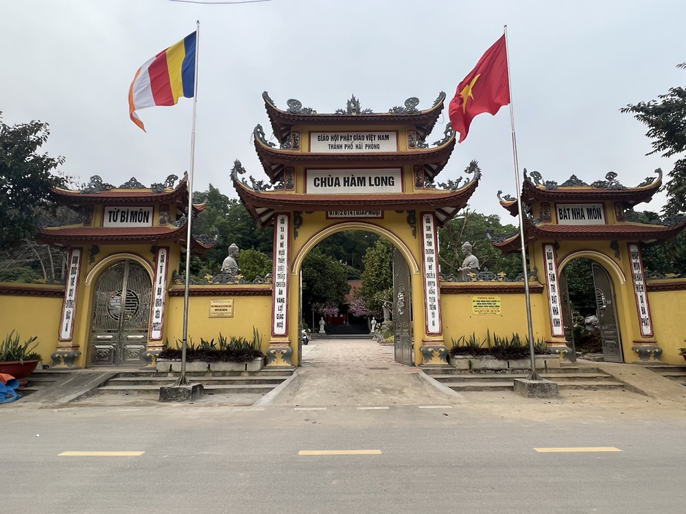 Thuê xe 16, 29, 35, 45 chỗ hà nội đi chùa Hàm Long