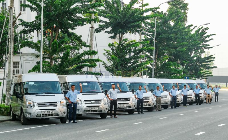 Thuê xe du lịch theo đoàn mang lại sự thuận tiện và đảm bảo thoải mái cho suốt chuyến hành hương.