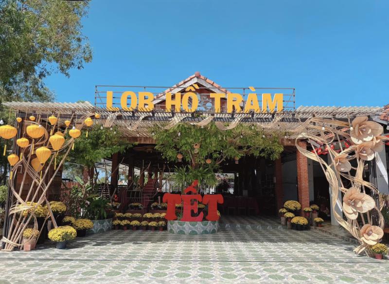 Lob Ho Tram Restaurant có không gian đẹp, hợp cho những buổi ăn tối nhẹ nhàng | Nguồn: Facebook