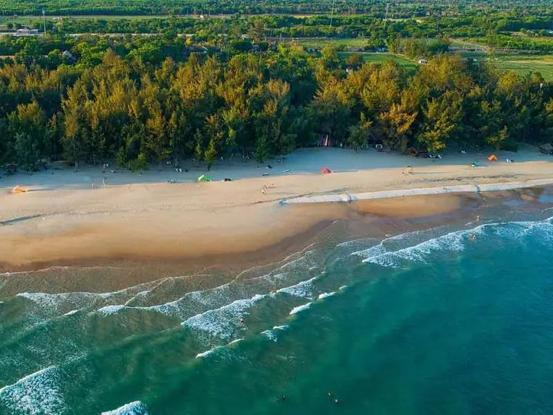 Biển Hồ Tràm sáng sớm đẹp theo cách rất nhẹ nhàng và dễ chịu | Nguồn: Traveloka